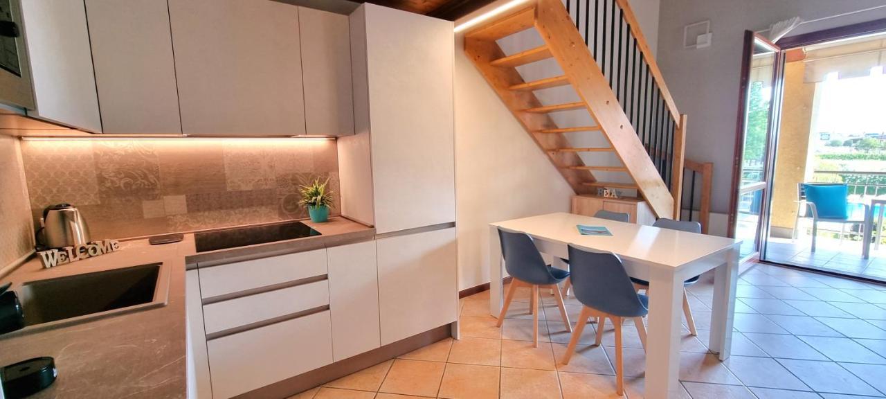 Dolce Blu Sirmione Apartman Rivoltella del Garda Kültér fotó