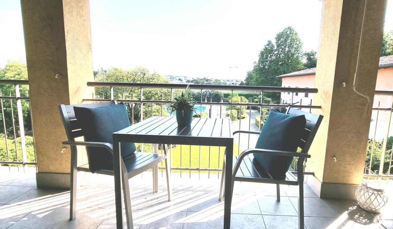 Dolce Blu Sirmione Apartman Rivoltella del Garda Kültér fotó