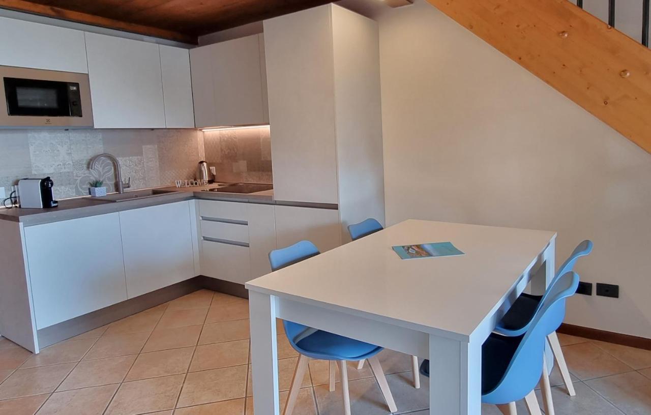 Dolce Blu Sirmione Apartman Rivoltella del Garda Kültér fotó