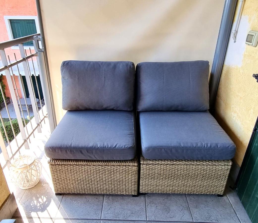 Dolce Blu Sirmione Apartman Rivoltella del Garda Kültér fotó
